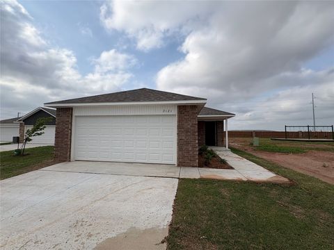 Single Family Residence in Oklahoma City OK 2121 SE 89th Terrace.jpg