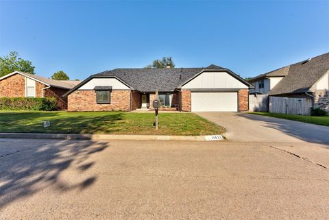 Single Family Residence in Oklahoma City OK 11621 Willow Way.jpg