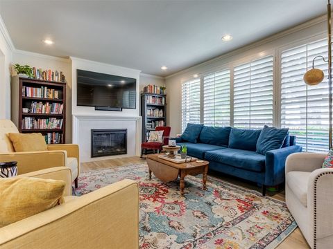Single Family Residence in Oklahoma City OK 2808 Clermont Place.jpg