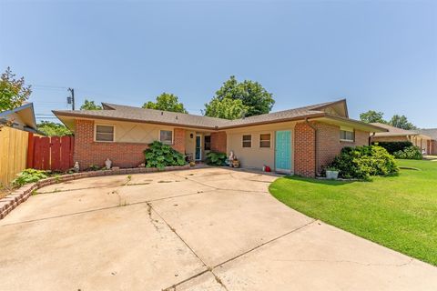Single Family Residence in Oklahoma City OK 4912 NW 29th Street.jpg