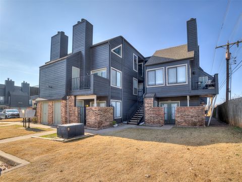 Condominium in Oklahoma City OK 11530 N May Avenue #D303.jpg