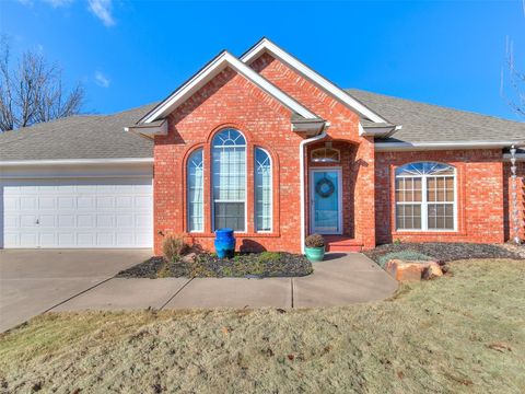 Single Family Residence in Oklahoma City OK 2309 SW 105th Court.jpg