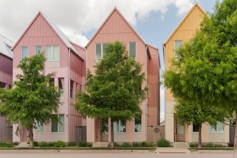 Single Family Residence in Oklahoma City OK 1821 Wheeler Street.jpg