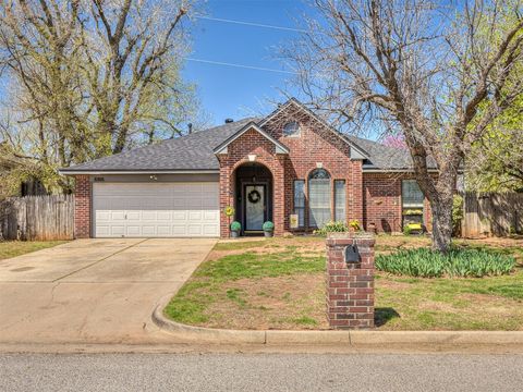 Single Family Residence in Oklahoma City OK 8305 N Mckee Boulevard.jpg