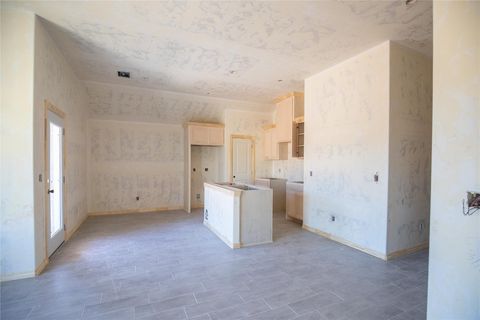 Single Family Residence in Choctaw OK 13045 NE 9th Street.jpg