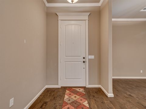 Single Family Residence in Blanchard OK 1832 Buckskin Court 6.jpg