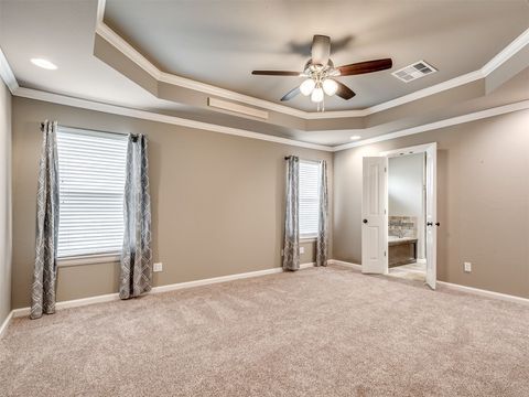 Single Family Residence in Blanchard OK 1832 Buckskin Court 18.jpg