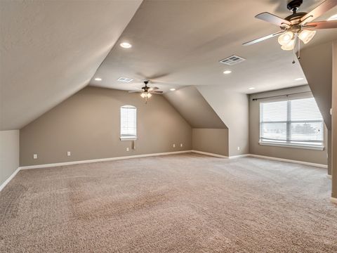 Single Family Residence in Blanchard OK 1832 Buckskin Court 38.jpg