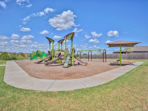 Single Family Residence in Blanchard OK 1832 Buckskin Court 45.jpg