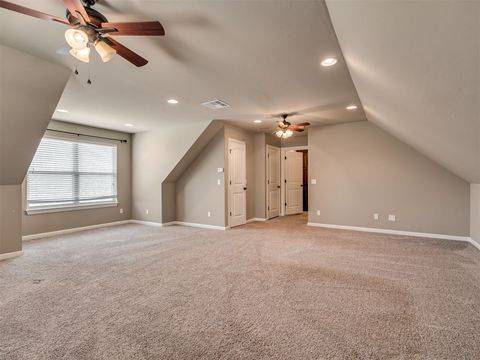 Single Family Residence in Blanchard OK 1832 Buckskin Court 39.jpg