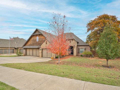 Single Family Residence in Blanchard OK 1832 Buckskin Court 4.jpg