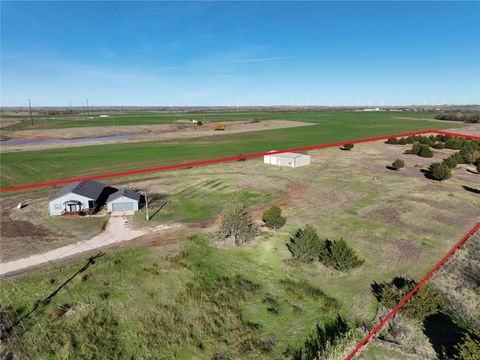 Single Family Residence in Tuttle OK 1494 County Road 1250.jpg