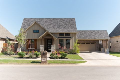 Single Family Residence in Oklahoma City OK 8421 NW 130th Terrace.jpg