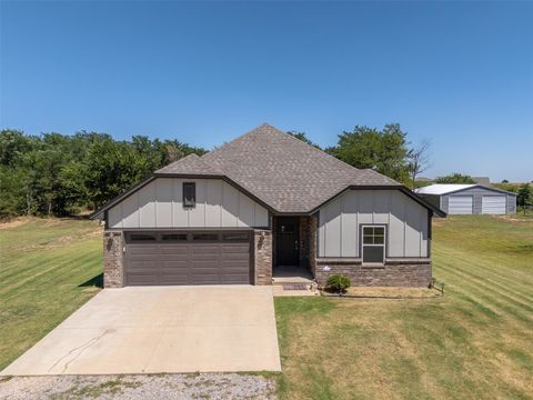 Single Family Residence in El Reno OK 3550 N Manning Road.jpg