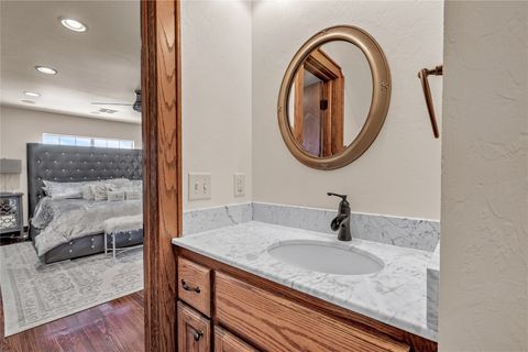 Single Family Residence in Oklahoma City OK 1118 NW 13th Street 20.jpg