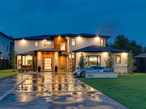 Single Family Residence in Oklahoma City OK 2824 Guilford Lane.jpg