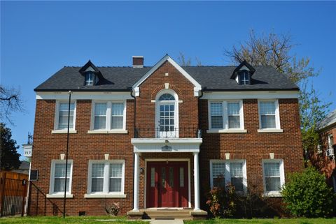 Duplex in Oklahoma City OK 719 NE 17th Street.jpg