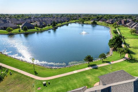 Single Family Residence in Oklahoma City OK 11016 Katie Beth Lane.jpg