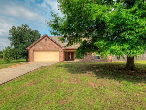 Single Family Residence in Jones OK 9401 Djl Drive.jpg