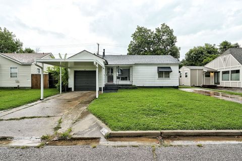 Single Family Residence in Shawnee OK 1007 Overland Court.jpg