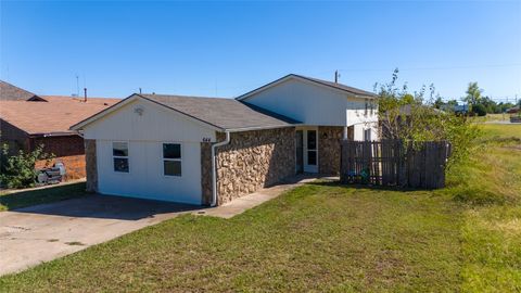 Single Family Residence in Oklahoma City OK 644 NW 113th Street.jpg