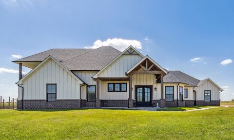 Single Family Residence in Tuttle OK 1330 County Street 2927.jpg