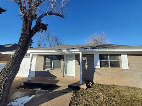 Single Family Residence in Oklahoma City OK 417 NW 84th Street.jpg