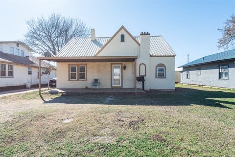 Single Family Residence in Geary OK 709 S Broadway.jpg