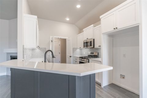 Single Family Residence in Tuttle OK 1224 Colonial Avenue.jpg