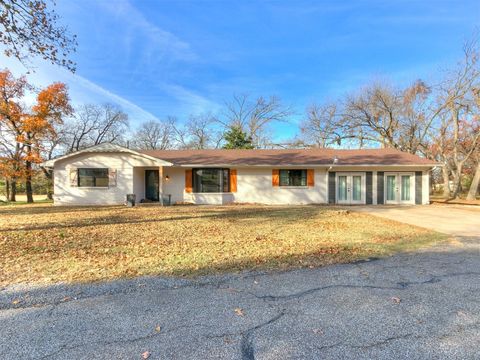 Single Family Residence in Choctaw OK 16601 NE 23rd Street.jpg