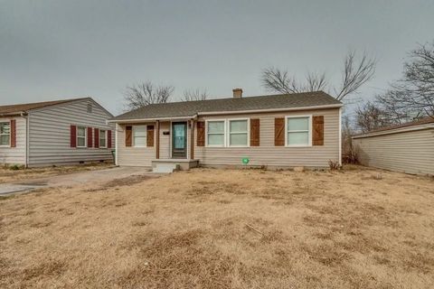 Single Family Residence in Oklahoma City OK 4017 Mallard Drive.jpg