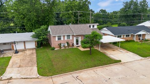 Single Family Residence in Del City OK 409 Vickie Drive.jpg