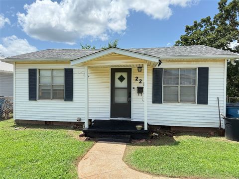 Single Family Residence in Chandler OK 221 N Iowa Street.jpg