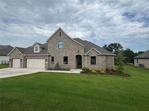 Single Family Residence in Guthrie OK 8108 Goldfinch Drive.jpg