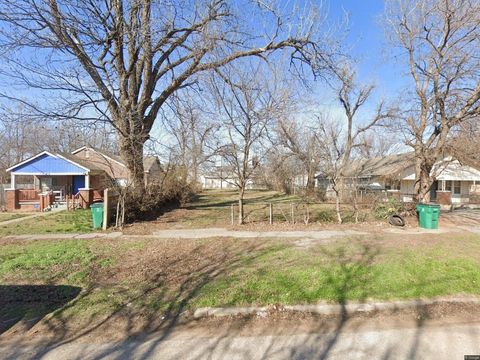 Unimproved Land in Oklahoma City OK 2105 SW 13th Street.jpg