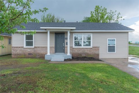 Single Family Residence in Oklahoma City OK 3324 SW 39th Street.jpg