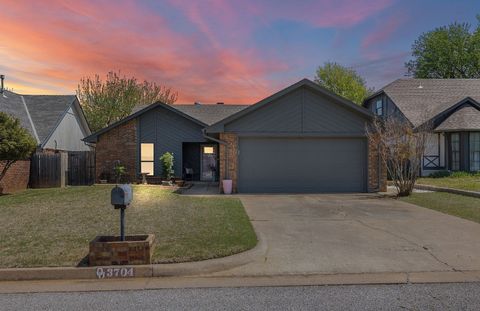 Single Family Residence in Oklahoma City OK 3704 Windscape Court.jpg