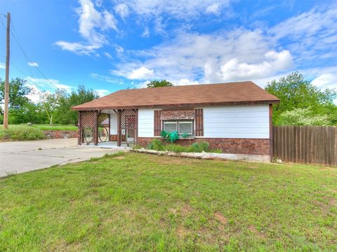 Office in Choctaw OK 11311 NE 23rd Street 8.jpg