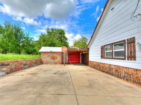 Office in Choctaw OK 11311 NE 23rd Street 12.jpg