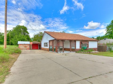 Office in Choctaw OK 11311 NE 23rd Street 5.jpg