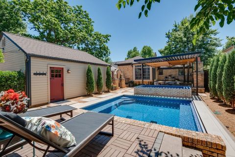 Single Family Residence in Oklahoma City OK 915 NW 40th Street 17.jpg