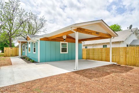 Single Family Residence in Oklahoma City OK 800 SW 26th Street.jpg