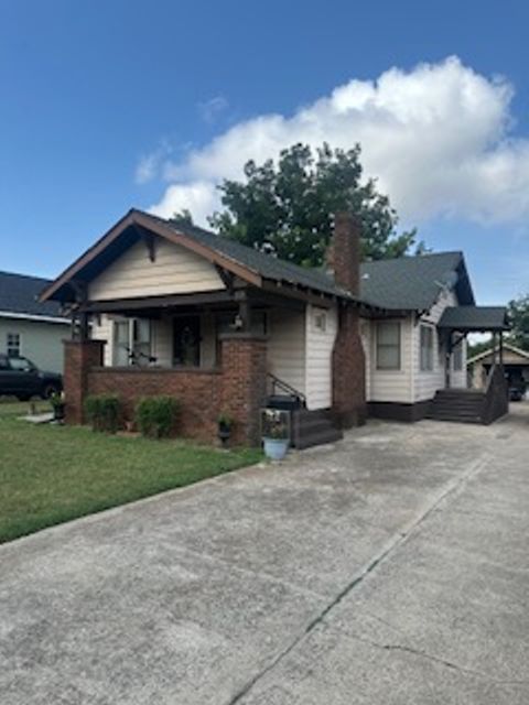 Single Family Residence in El Reno OK 520 S Hadden Avenue.jpg