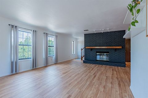 Condominium in Oklahoma City OK 4400 Hemingway Drive #270.jpg