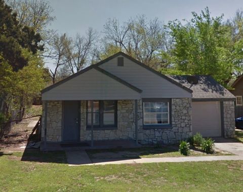Single Family Residence in Oklahoma City OK 2504 SW 35th Street.jpg