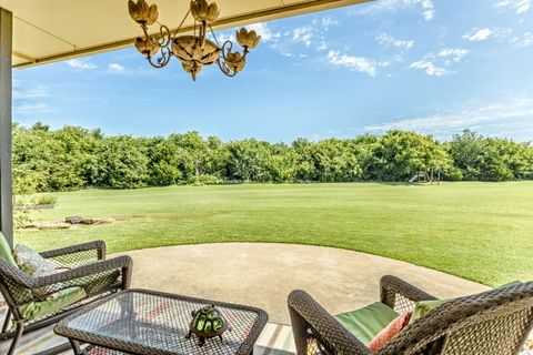 Single Family Residence in Tuttle OK 775 Magnolia Lane 3.jpg