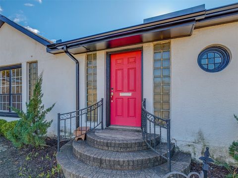 Single Family Residence in Oklahoma City OK 2832 NW 45th Street.jpg