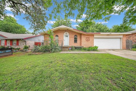 Single Family Residence in Choctaw OK 1006 Oak Park Drive.jpg