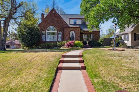 Single Family Residence in Oklahoma City OK 500 NW 41st Street.jpg