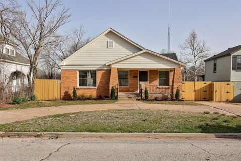 Single Family Residence in Oklahoma City OK 1721 NW 35th Street.jpg
